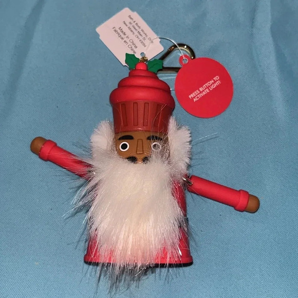 🆕 Bath & Body Works Nutcracker Anti-Bacterial Holder and Gingham Love Sanitizer - Picture 5 of 9